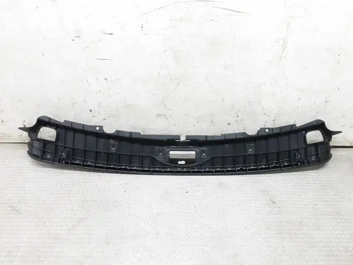 BMW 5 E60 E61 (2004 - 2010) 51477050366 Отделка порога багажника — фото 3