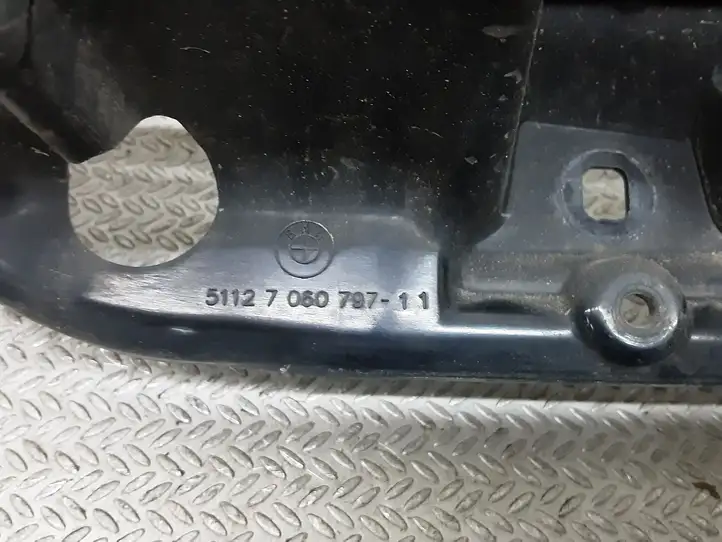 BMW 5 E60 E61 (2004 - 2010) 5112706079711 Кронштейн заднего бампера — фото 2