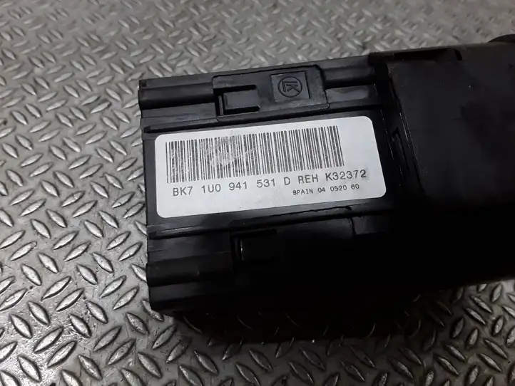 Skoda Fabia Mk2 (5J) (2007 - 2014) 1U0941531D Включатель фонарей — фото 2