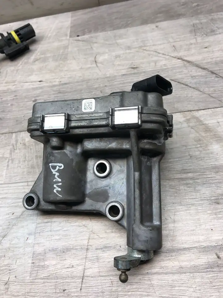 BMW X6 E71 (2008 - 2014) 59001107126 Электропривод турбины — фото 1