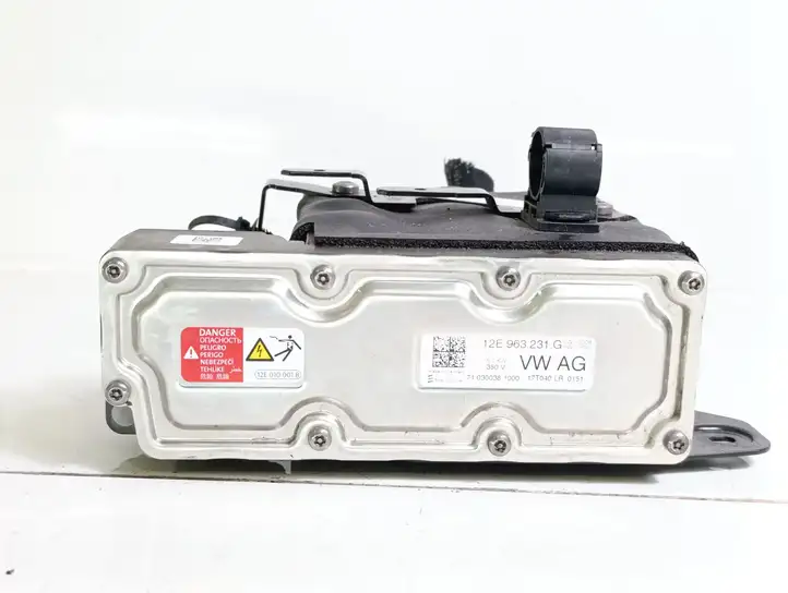 Volkswagen Golf VII (2013 - 2019) 12E963231G Электроподогрев двигателя — фото 1