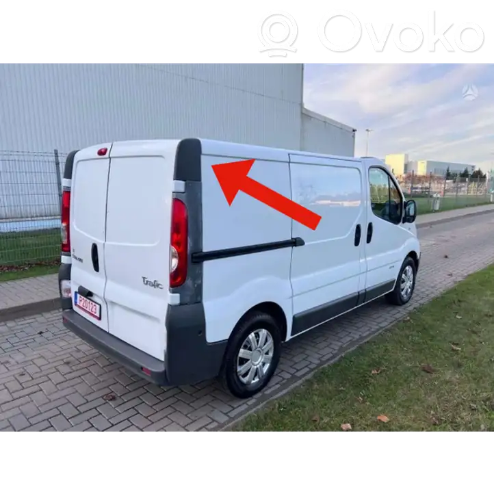 Renault Trafic II (X83) (2002 - 2014) 8200229881 Отделка заднего фонаря — фото 1