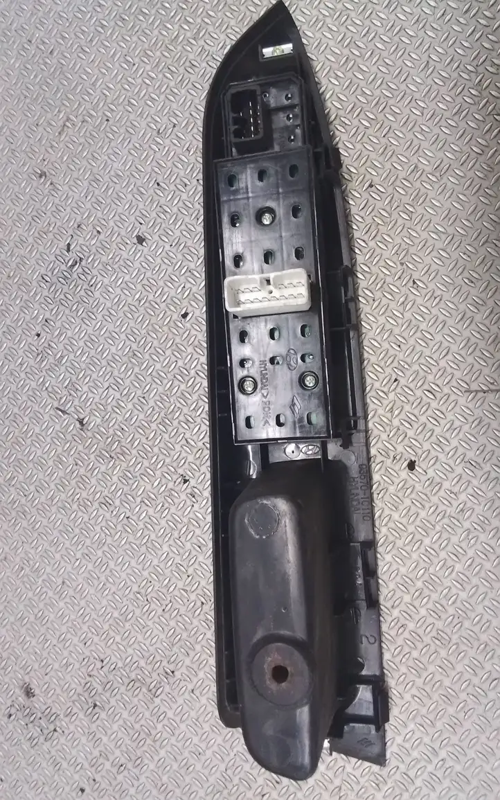 Hyundai Getz (2005 - 2011) 935701C110 Кнопка стеклоподъемников — фото 3