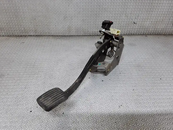 Hyundai Getz (2005 - 2011) Педаль сцепления — фото 1