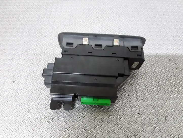 Volvo V70 (2000 - 2004) 30658116 Кнопка стеклоподъемников — фото 3