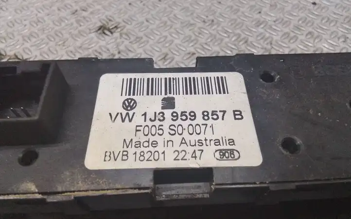 Volkswagen PASSAT B5.5 (2001 - 2005) VW1J3959857B Блок кнопок стеклоподъемников — фото 2