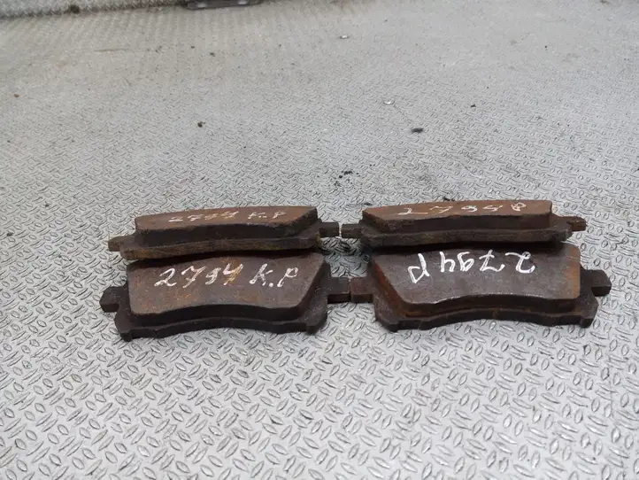 Subaru Outback (1998 - 2003) Передние тормозные колодки — фото 1