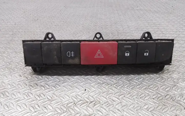 Citroen Jumper (2007 - 2013) 7355331160 Включатель аварийных фонарей — фото 1