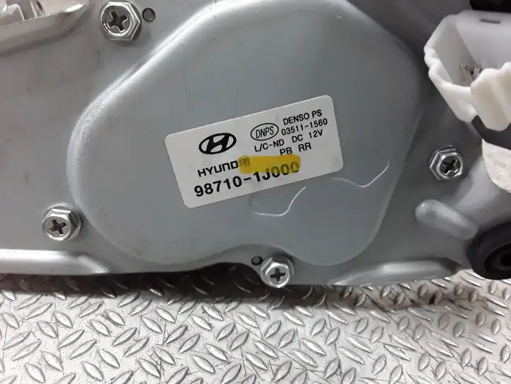 Hyundai i20 (PB PBT) (2008 - 2012) 987101J000 Двигатель стеклоочистителя заднего стекла — фото 2