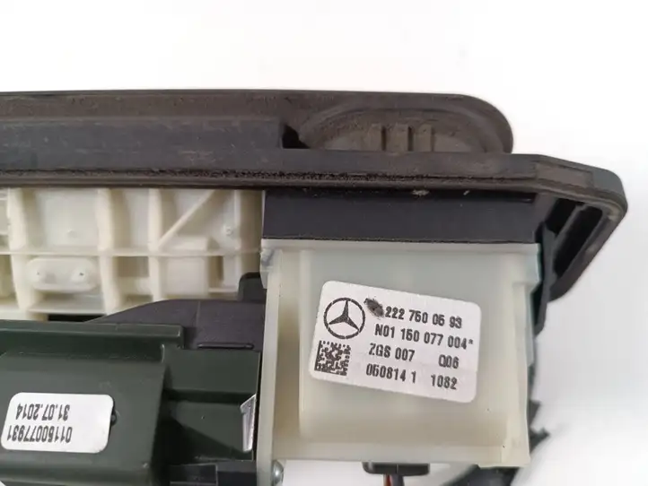 Mercedes-Benz CLA C117,X117,W117 (2013 - 2019) A2227500593 Ручка багажной двери — фото 2