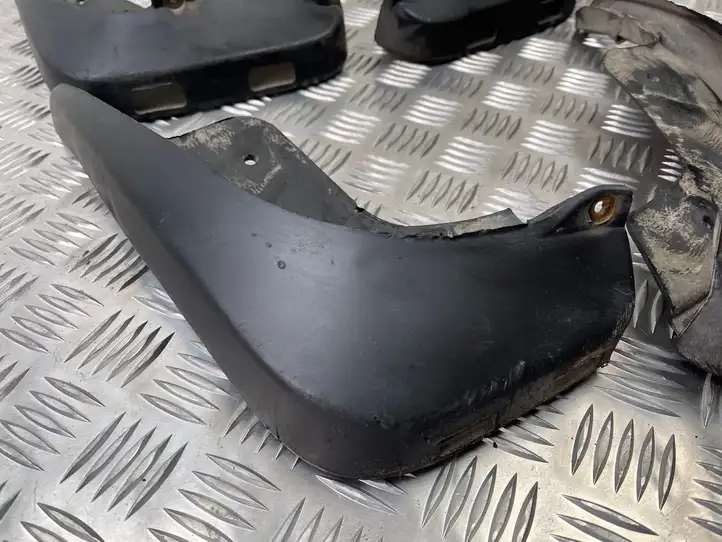 Audi A4 S4 B6 8E 8H (2000 - 2006) 8E0075111 Комплект брызговиков — фото 8