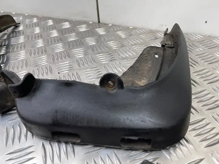 Audi A4 S4 B6 8E 8H (2000 - 2006) 8E0075111 Комплект брызговиков — фото 13