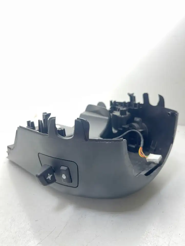 BMW 5 F10 F11 (2009 - 2016) 13315110 Кнопка обогрева рулевого колеса — фото 1