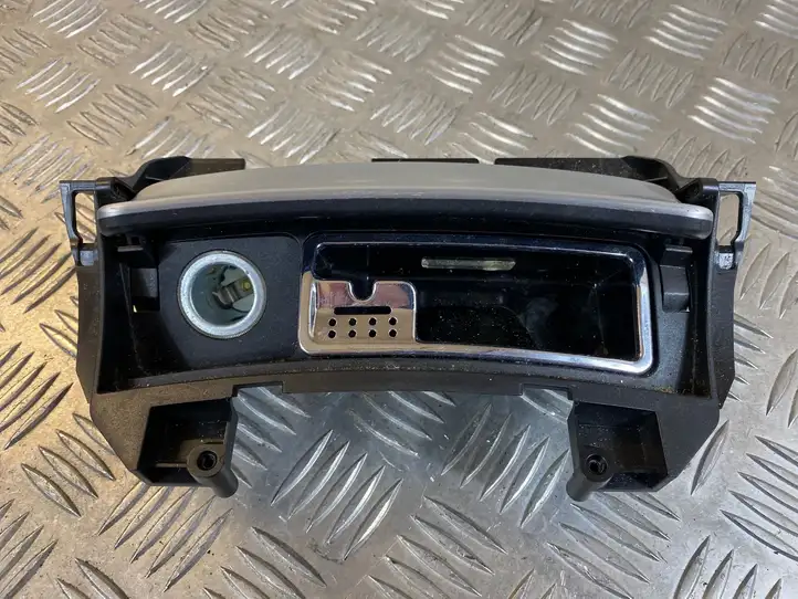 Mercedes-Benz SLK R172 (2011 - 2017) A1726800252 Пепельница — фото 4