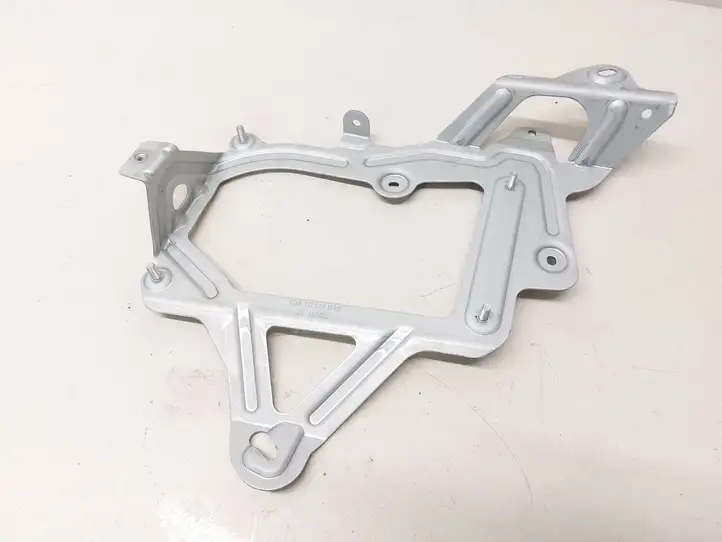 Mercedes-Benz CLA C117,X117,W117 (2013 - 2019) A1175451140 Кронштейн усилителя звука — фото 4