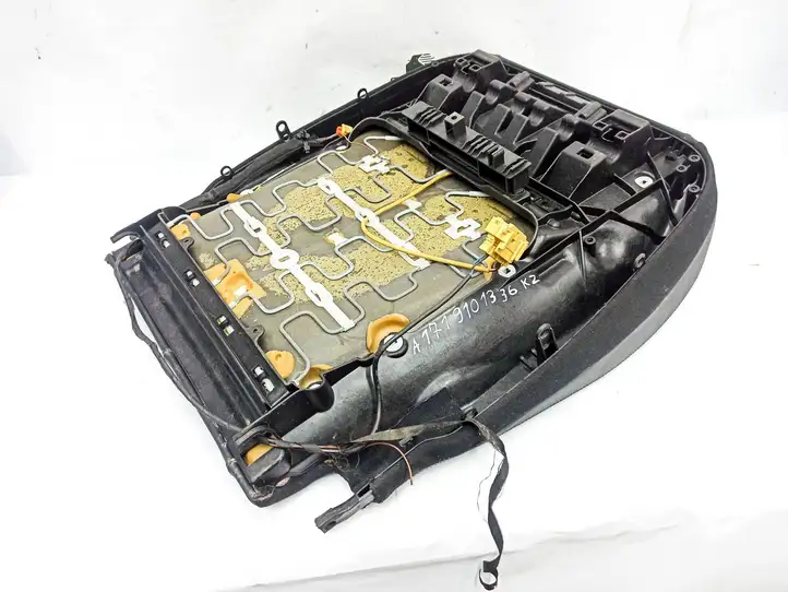 Mercedes-Benz R W251 (2005 - 2013) A1719101336 Нижняя часть сиденья переднего пассажира — фото 4