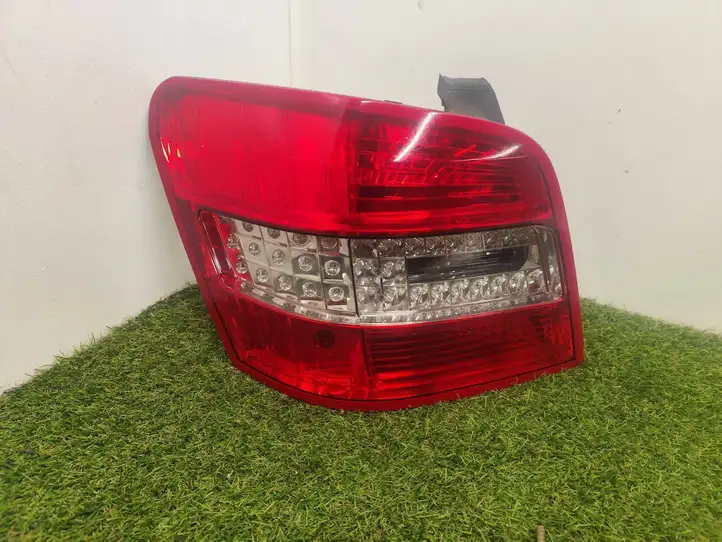 Mercedes-Benz GLK X204 (2008 - 2016) 2048202564 Задний фонарь в кузове — фото 4