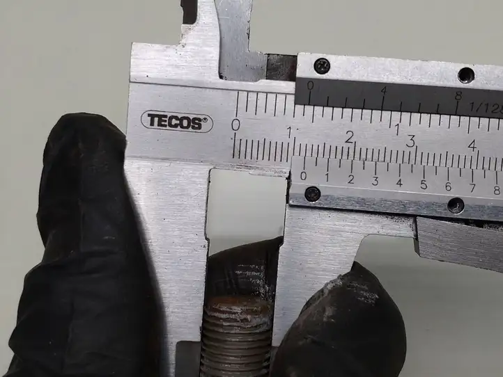 Mitsubishi Pajero (1999 - 2003) Регулировочный болт развала — фото 4