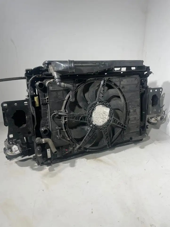 Volkswagen Golf VII (2013 - 2019) 5Q0121205AR Дифузор радиатора — фото 1
