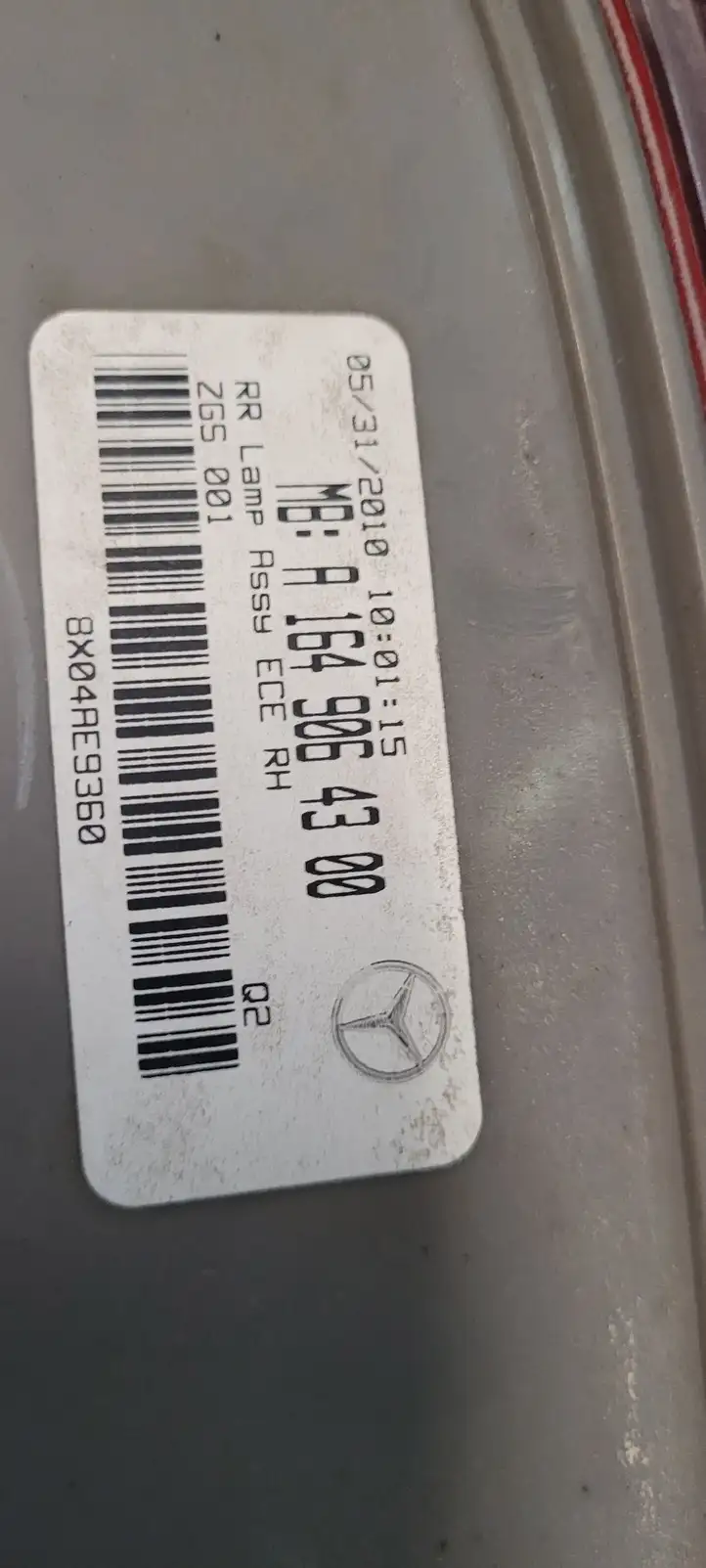 Mercedes-Benz ML W164 (2005 - 2011) A1649064300 Задний фонарь в кузове — фото 2