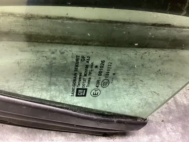 Opel Astra H (2004 - 2009) 43R001026 Стекло задней двери — фото 4
