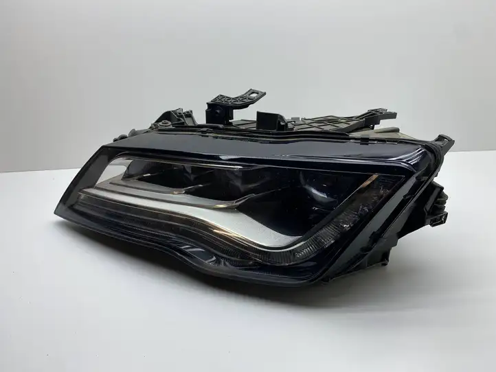 Audi A7 S7 4G (2010 - 2014) 4G8941033B Передняя фара — фото 1