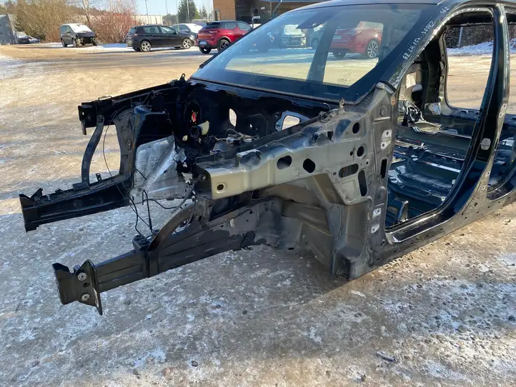 Jeep Grand Cherokee (2010 - 2021) Кузов — фото 12