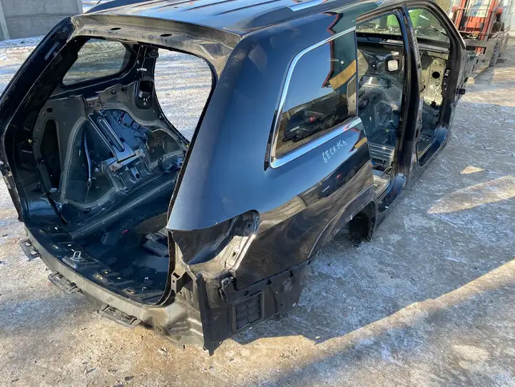 Jeep Grand Cherokee (2010 - 2021) Кузов — фото 18