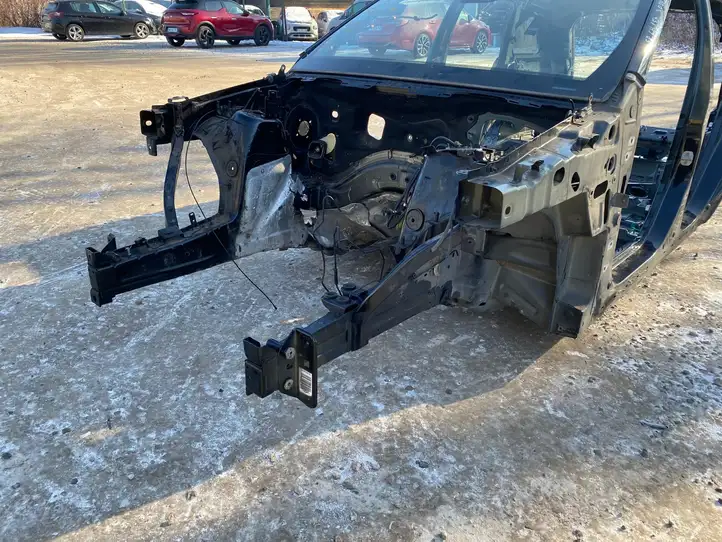 Jeep Grand Cherokee (2010 - 2021) Кузов — фото 22