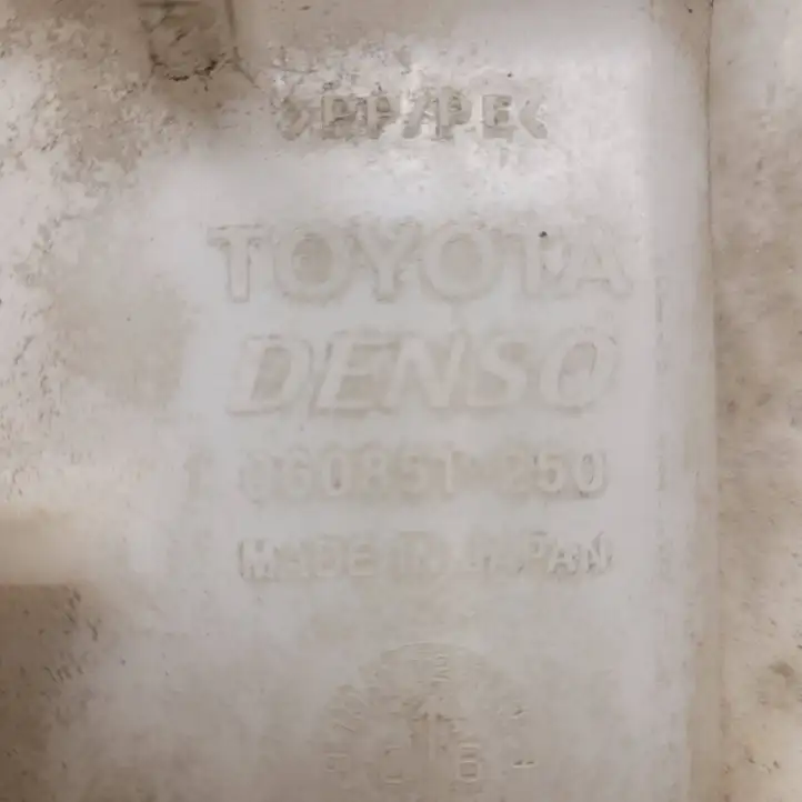 Toyota Yaris (2005 - 2009) 060851250 Бачок омывателя стекла — фото 3