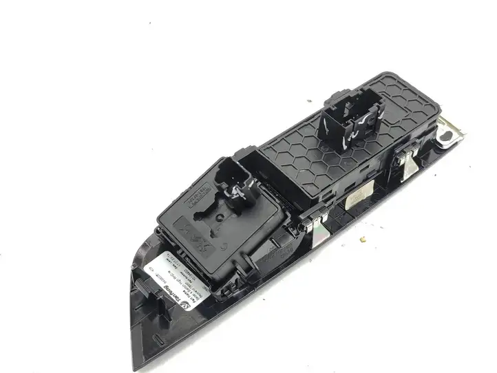 Opel Astra L (2020 - ) 98148907ZD Кнопка стеклоподъемников — фото 6