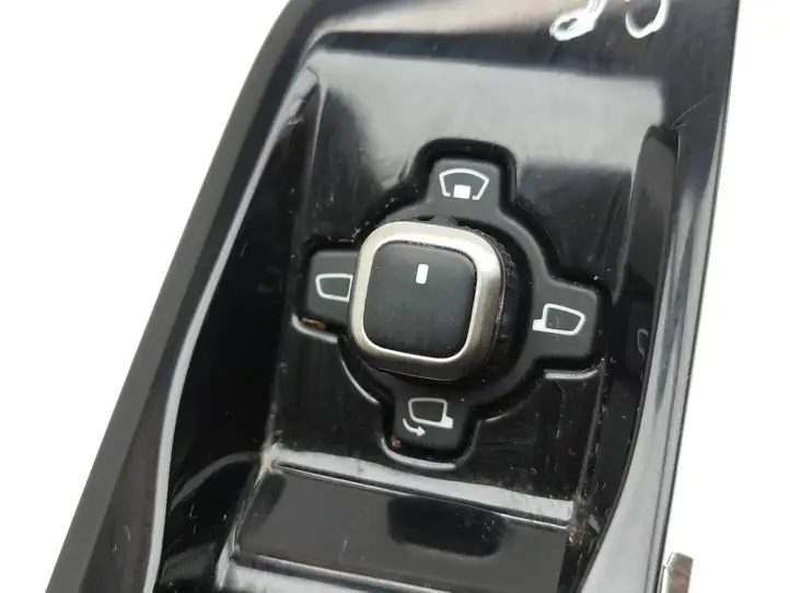 Opel Astra L (2020 - ) 98148907ZD Кнопка стеклоподъемников — фото 9