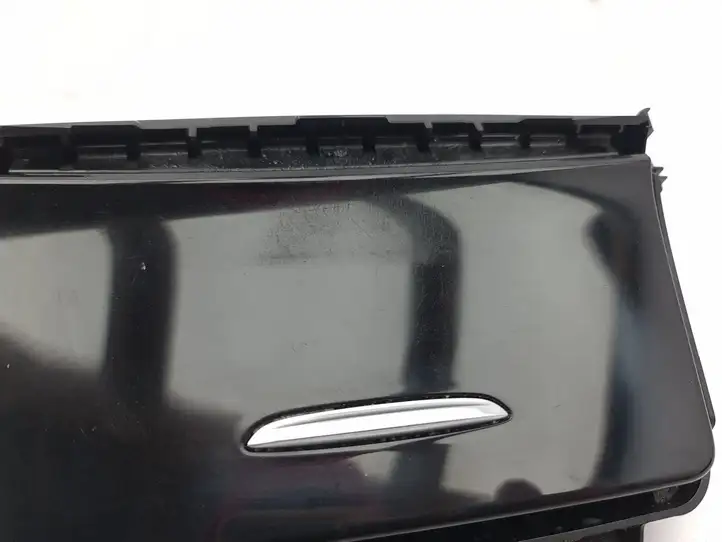 Infiniti Q30 (2015 - 2018) 969245DF0A Пепельница — фото 9