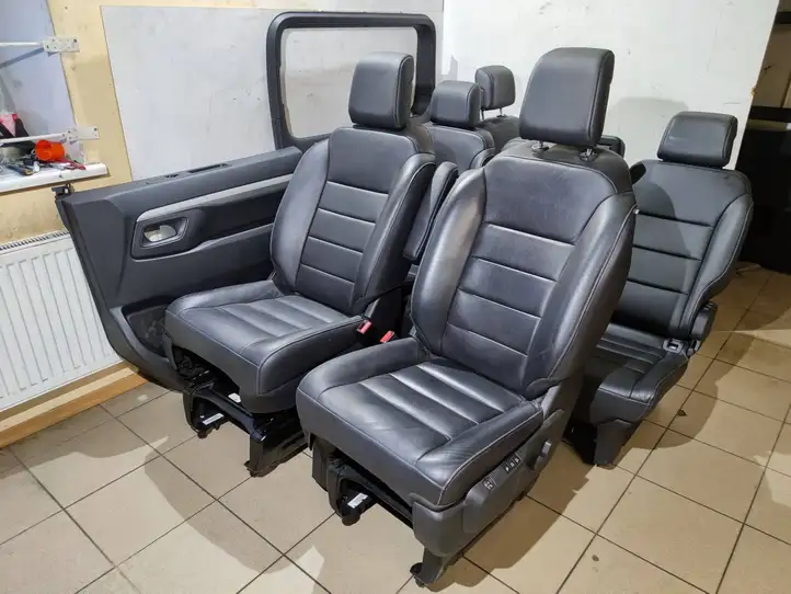 Peugeot Traveller (2016 - ) Комплект салона — фото 1