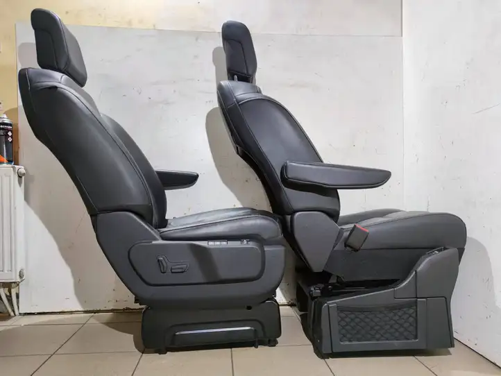 Peugeot Traveller (2016 - ) Комплект салона — фото 2