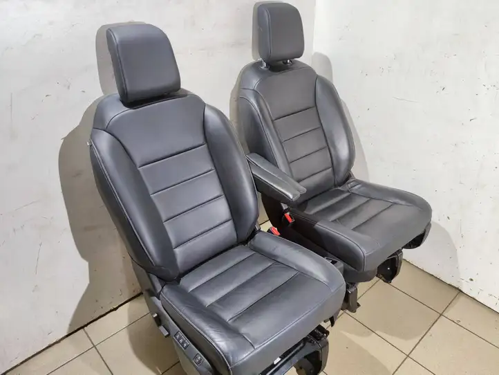 Peugeot Traveller (2016 - ) Комплект салона — фото 16
