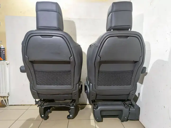Peugeot Traveller (2016 - ) Комплект салона — фото 19