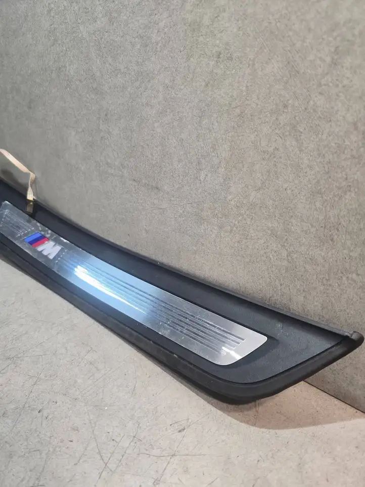 BMW 5 G30 G31 (2016 - ) 8064905 Внутренняя отделка заднего порога — фото 2