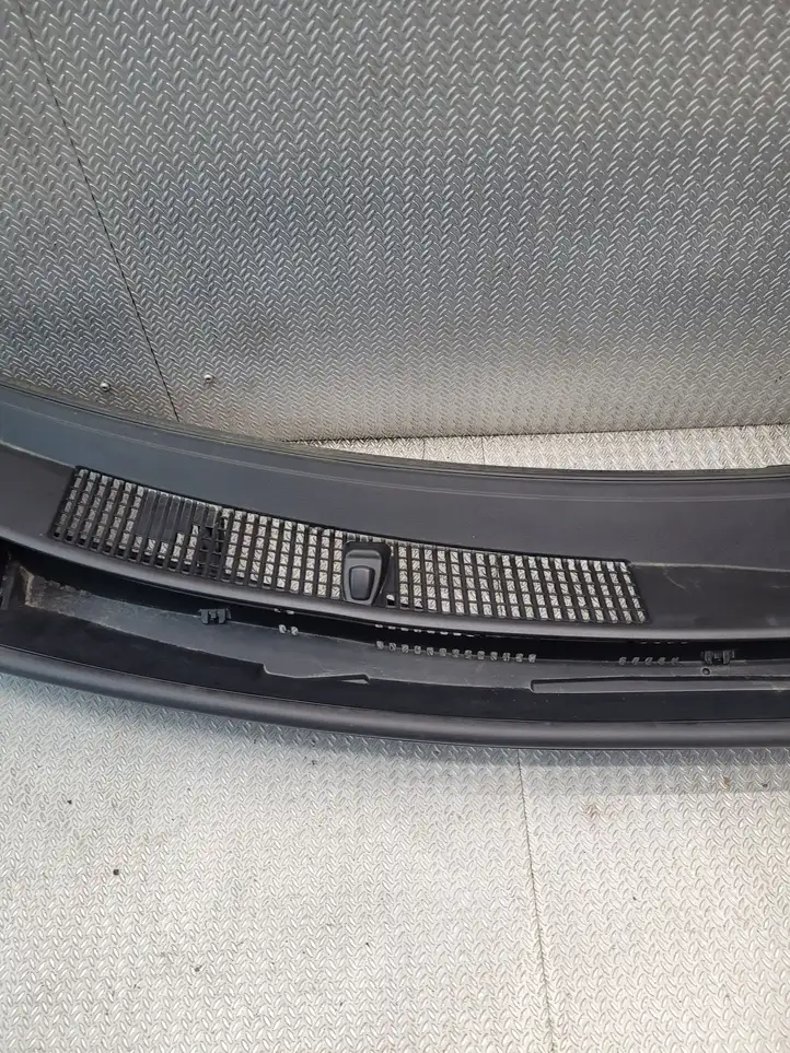 Toyota Yaris XP210 (2020 - ) 55781K0020 Жабо стеклоочистителей — фото 9