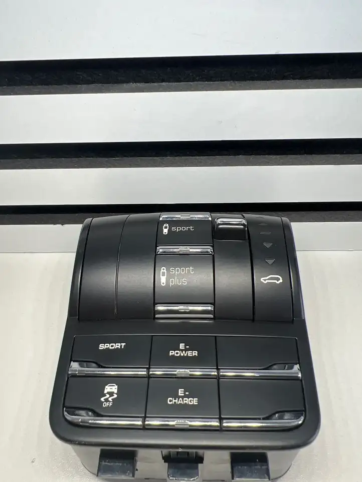 Porsche Cayenne (92A) (2011 - 2017) 7P5927521AE Включатель регулировки высоты / жесткости ходовой части — фото 4