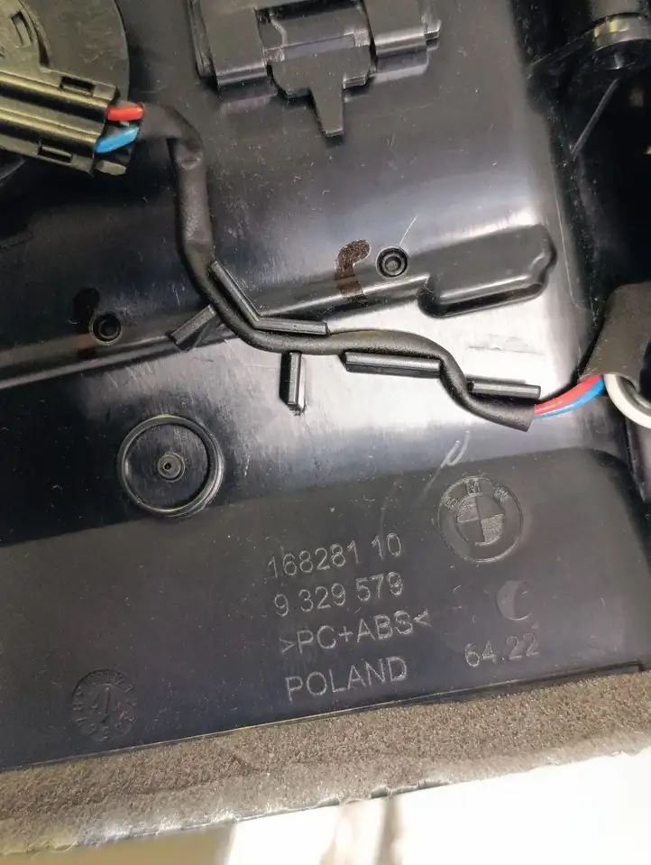 BMW 5 G30 G31 (2016 - ) 9329579 Отделка внутренней панели салона — фото 6