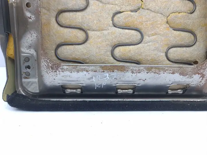 Mitsubishi Pajero (2006 - 2011) Нижняя часть сиденья водителя — фото 9
