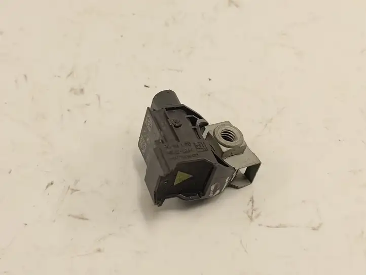 BMW 7 G11 G12 (2015 - 2022) 9349777 Датчик удара SRS — фото 1