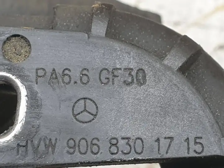 Volkswagen Crafter (2006 - 2016) 9068301715 Шланги системы охлаждения — фото 6