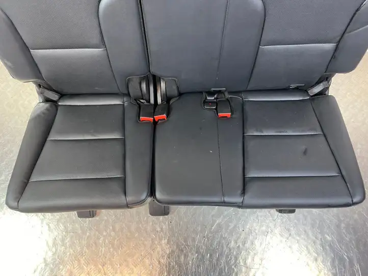 Kia Telluride (2019 - ) Третий ряд сидений — фото 9
