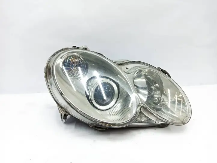 Mercedes-Benz CLK A209,C209 (2002 - 2009) 15697600 Передняя фара — фото 23