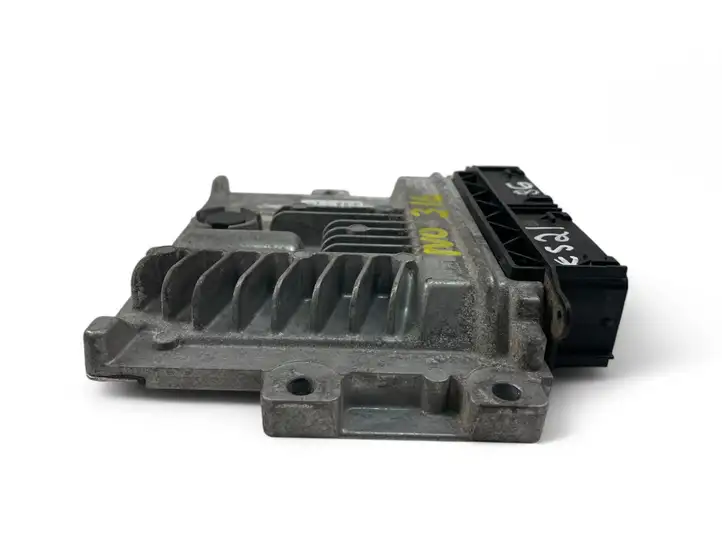 Ford Focus (2015 - 2019) DS7112B684XB Блок управления двигателем (ECU) — фото 6