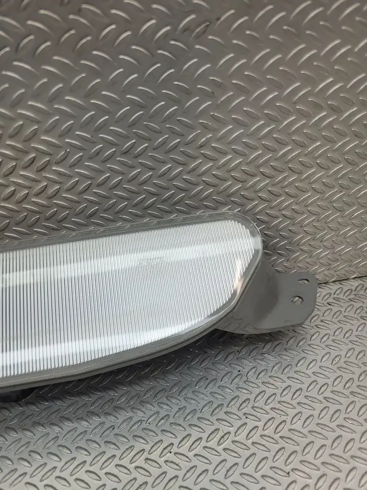 Toyota Yaris XP210 (2020 - ) Фонарь заднего хода — фото 4