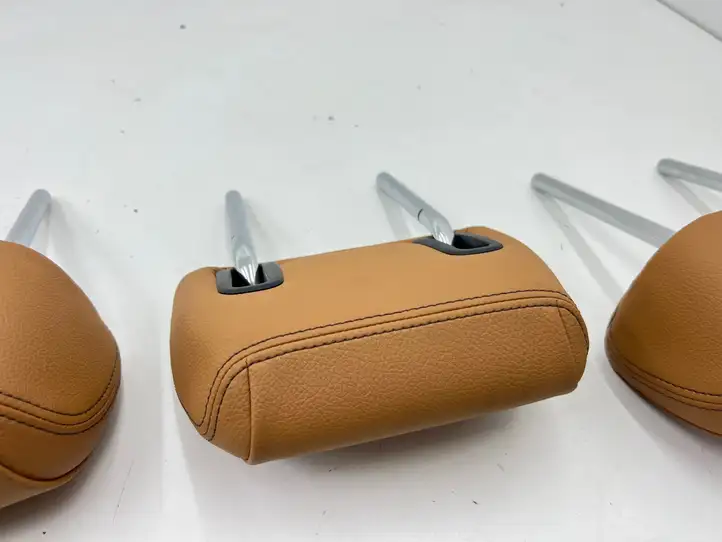BMW 5 G30 G31 (2016 - ) Подголовник заднего сиденья — фото 10