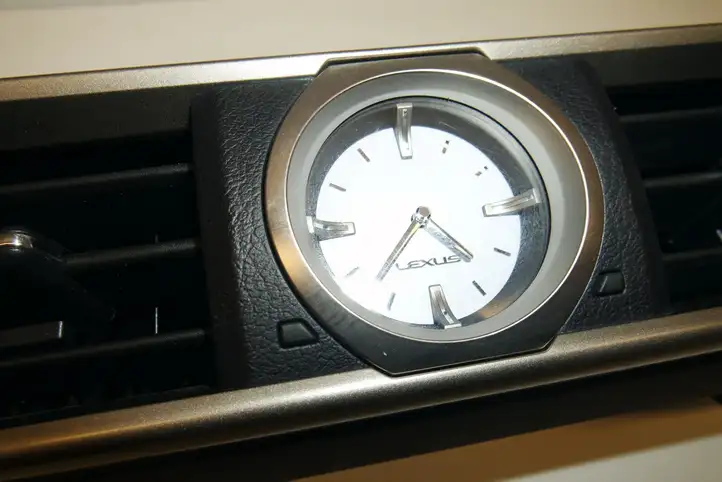 Lexus IS III XE30 (2016 - 2020) 5567053140 Воздушная решетка панели — фото 2